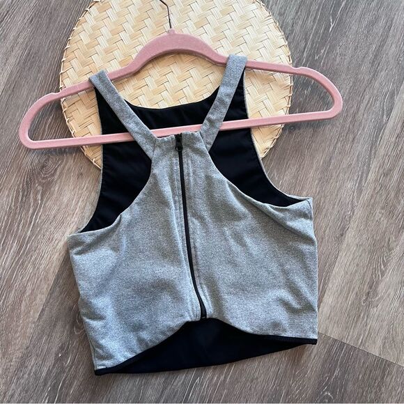 Koral gray bandage zip back crop tank women’s size M - Picture 2 of 3